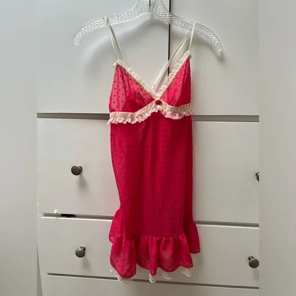 Vintage Betsey Johnson super pretty dark pink chemise and panty set in size S. - Picture 3 of 11